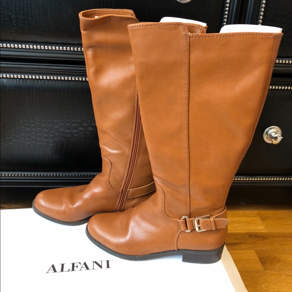 WORN ONCE Alfani Camel Boots